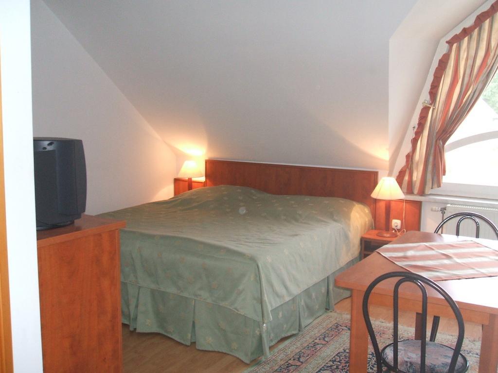 Hotel Margareta Panzio Zomba Habitación foto